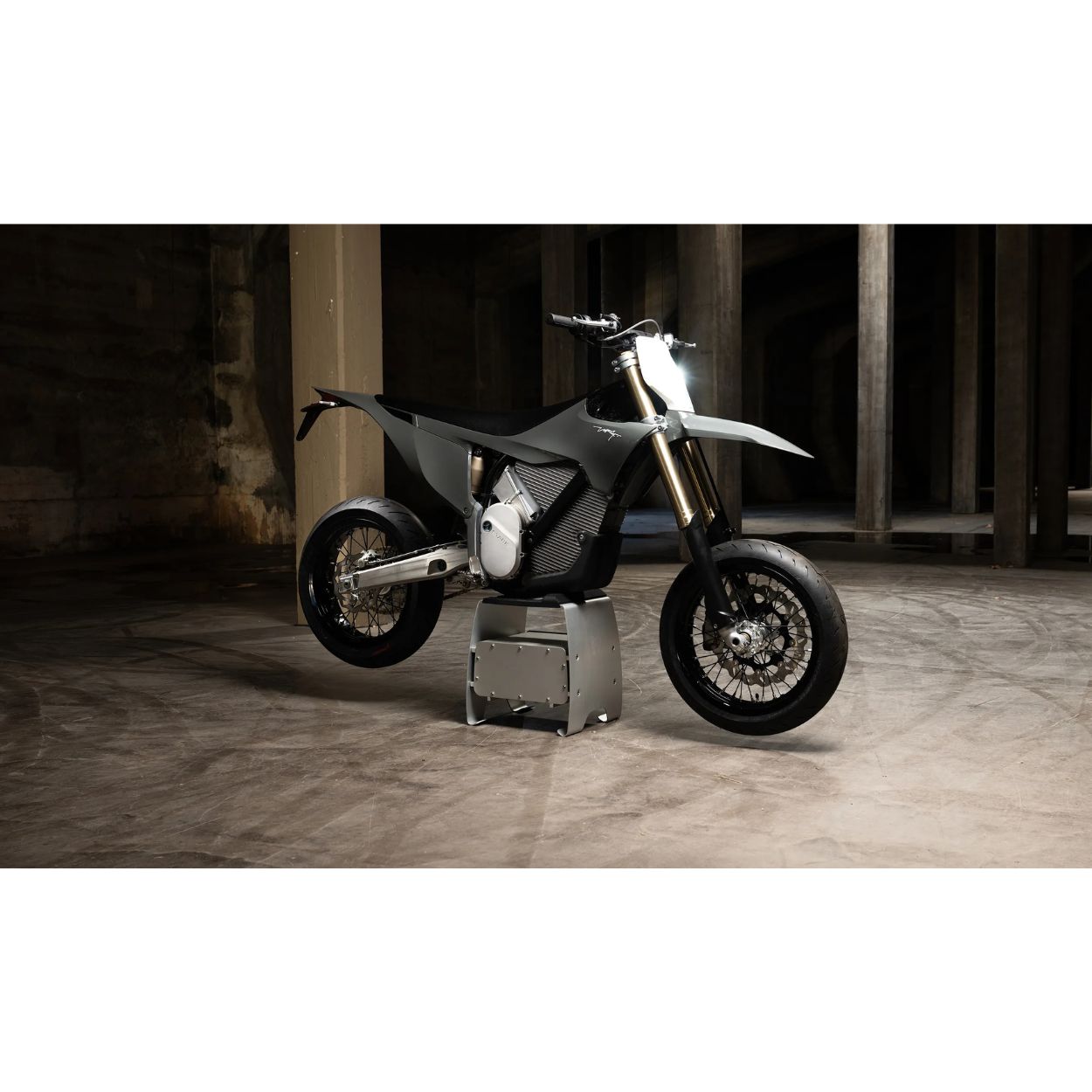 Motocicleta eléctrica STARK VARG SM - Imagen 9